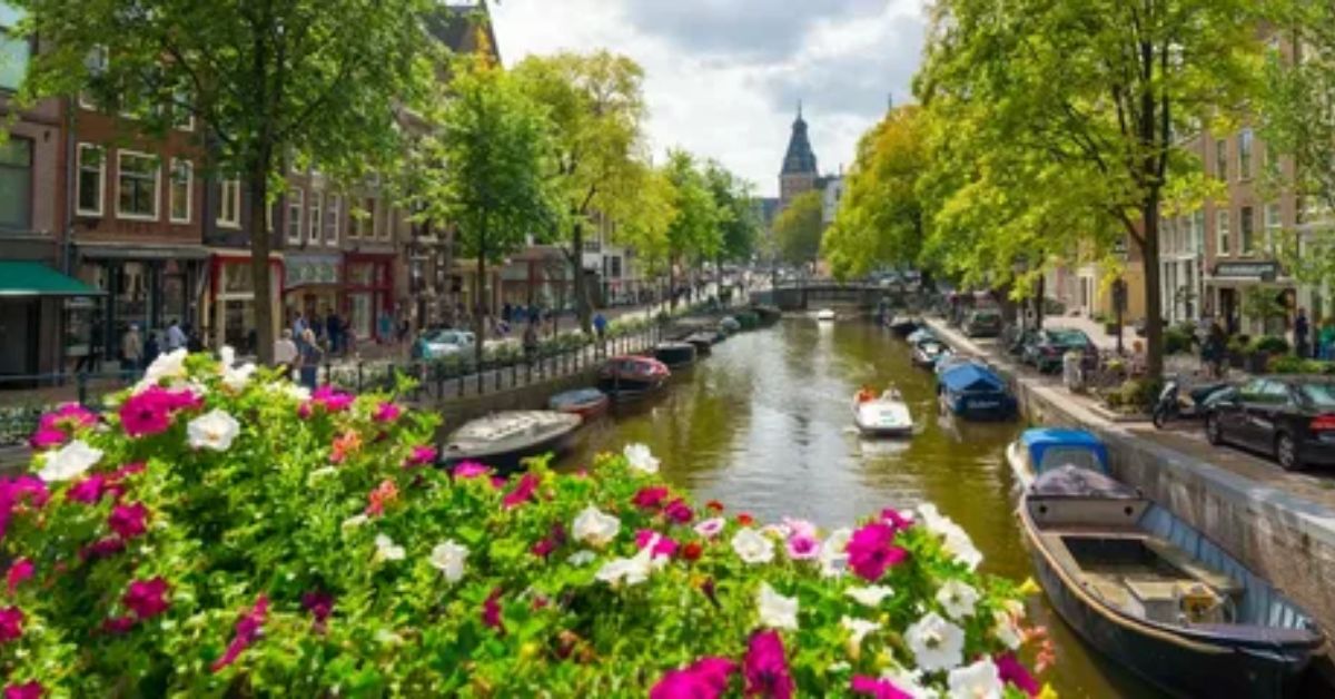 Can you do Amsterdam in a day trip from Paris