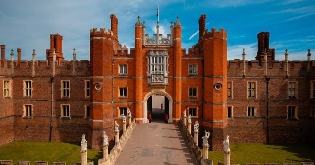 Hampton Court Palace The Closest Day Trip