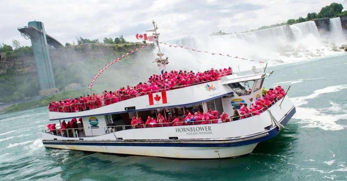 What to Wear on Hornblower Cruise Niagara Falls