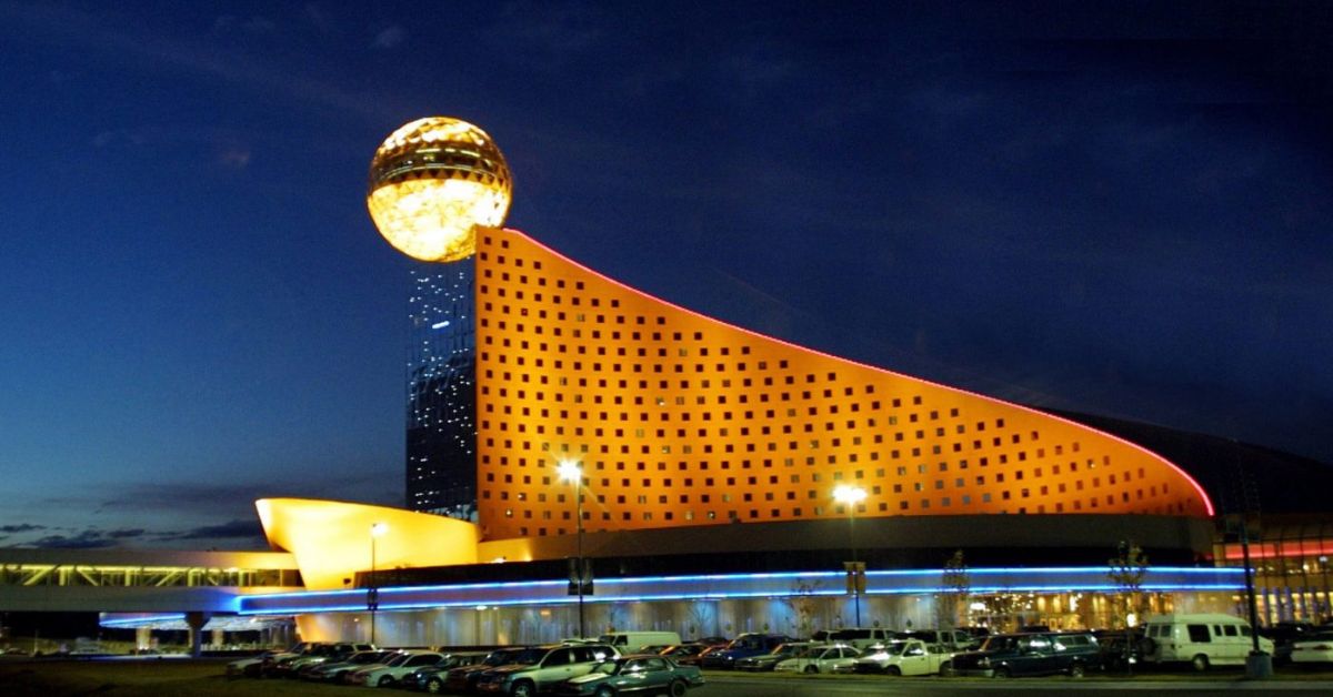 Golden Moon Hotel & Casino